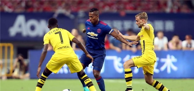 漠甚至敌对 漠甚至敌对